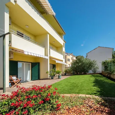 Balorda-4 By Interhome Pinezići