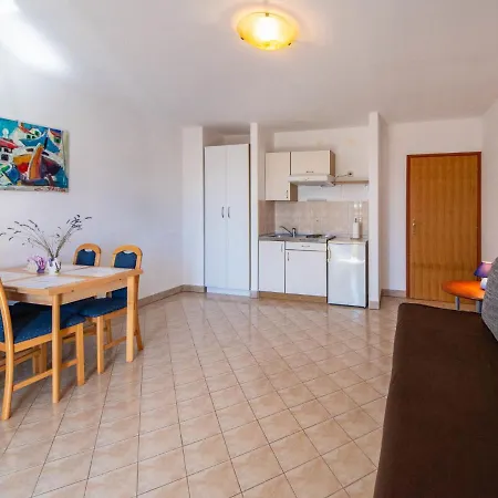 Studio Balorda-4 By Interhome